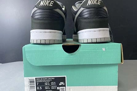 Bright 4887 Nike SB Dunk Low J-Pack Shadow BQ6817-007