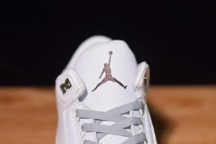 Master copy Bright 4911 Air Jordan 3 Mocha  136064-122
