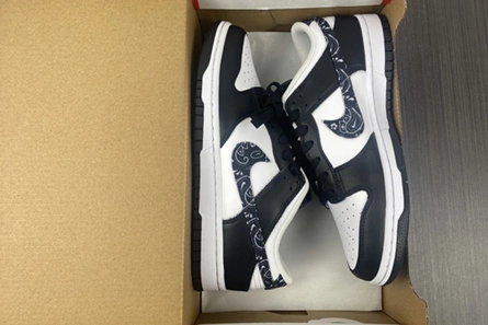 Clearance-priced Classic 946 Nike Dunk Low Essential Paisley Pack Black  DH4401-100