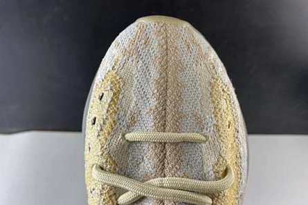 High-tier replica Comfortable 3219 Yeezy Boost 380 “Blue Oat Reflective” FZ1269