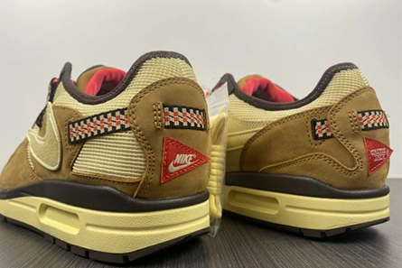 1:1 copy Comfortable 3586 Travis Scott x Nike Air Max 1 Colorway Has Surfaced DO9392-701