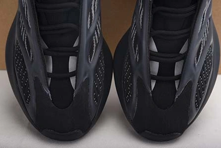 Close-to-original Comfortable 5894 YEEZY BOOST 700 V3 BLACK - ADIDAS - H67799