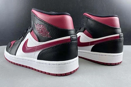 Budget-friendly Comfortable 6748 Jordan 1 Mid 554724-066