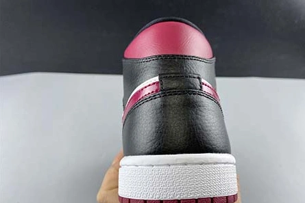 Budget-friendly Comfortable 6748 Jordan 1 Mid 554724-066