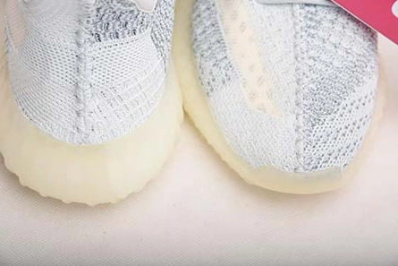Price-wise Comfortable 6763 ADIDAS YEEZY BOOST 350 V2 CLOUD WHITE REFLECTIVE FW5317