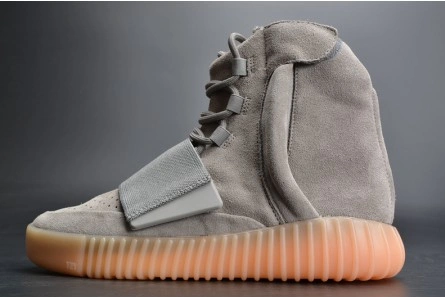 Compact 3646 Adidas Yeezy 750 Boost Light Grey Gum Glow Dark BB1840
