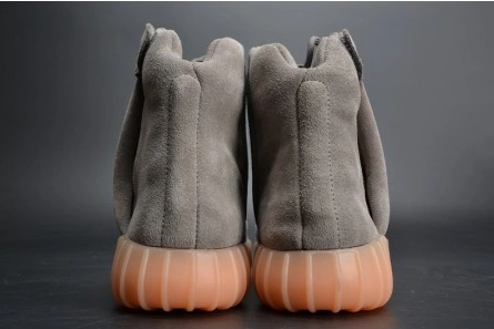 Replica Compact 3646 Adidas Yeezy 750 Boost Light Grey Gum Glow Dark BB1840