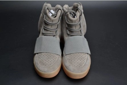 Replica Compact 3646 Adidas Yeezy 750 Boost Light Grey Gum Glow Dark BB1840