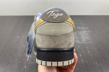 Concepts x Nike SB Dunk Low BV1310-105 Soft 8055