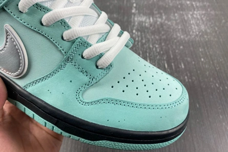 Premium replica Concepts x TIFFANY CO. x Nike SB Dunk Low BV1310-402 EasyMatch 1059