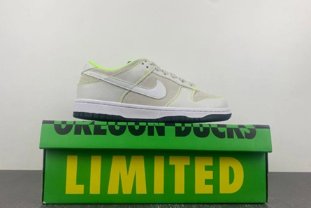 Master copy Cozy 1302 Nike Dunk Low University of Oregon PE FQ7260-001