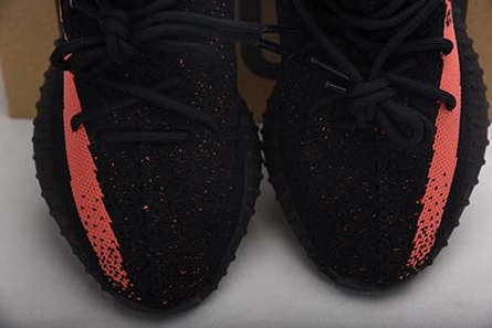 Cozy 5201 Adidas Yeezy Boost 350 V2  Core Black Red BY9612