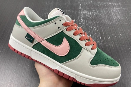 High-tier replica Cozy 5443 Nike Dunk Low SE All Petals United Fir Green (Women's)  FN8923-061