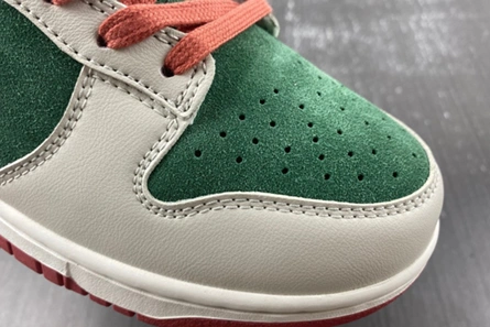 High-tier replica Cozy 5443 Nike Dunk Low SE All Petals United Fir Green (Women's)  FN8923-061