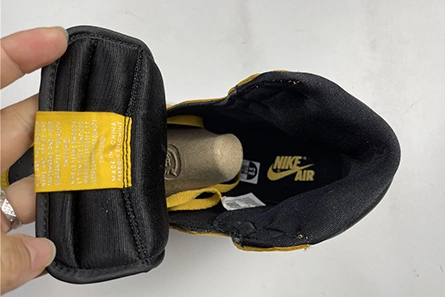 Replica Cozy 7390 Air Jordan 1 High OG “Pollen” 555088-701