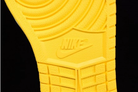 Lookalike DailyWear 3267 Air Jordan 1 No Ls Varsity Maize 861428-107