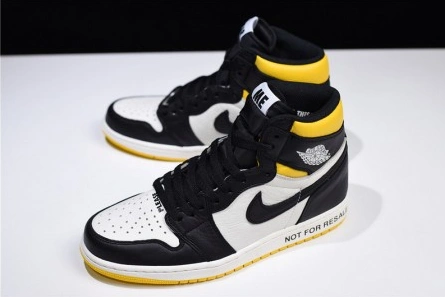 Lookalike DailyWear 3267 Air Jordan 1 No Ls Varsity Maize 861428-107