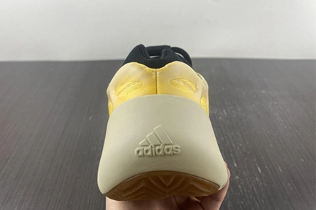 Reproduction DailyWear 6625 adidas Yeezy 700 V3 Mono Safflower HP5425