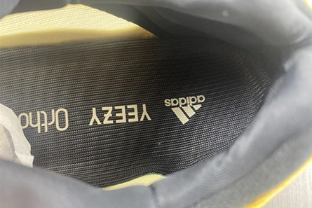 Reproduction DailyWear 6625 adidas Yeezy 700 V3 Mono Safflower HP5425