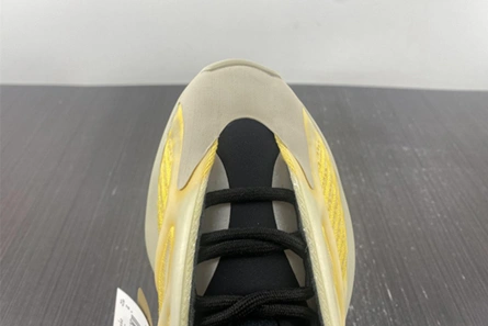 Reproduction DailyWear 6625 adidas Yeezy 700 V3 Mono Safflower HP5425