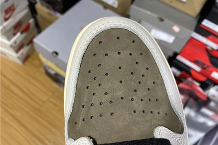 Deal-worthy Durable 3043 Travis Scott x Air Jordan 1 CD4487 100