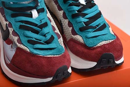 Entry-level luxury Durable 3627 Sacai x Nike Pegasus VaporFly SP CI9928 301
