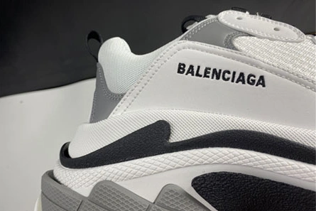 Inspired design Durable 4678 BALENCIAGE TRIPLE TRAINER 536737 W0901 9089