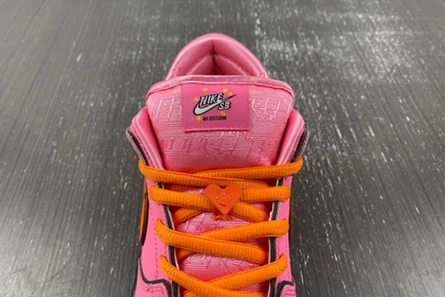 Style match Durable 5417 The Powerpuff Girls x Nike SB Dunk Low “Blossom” FD2631-600