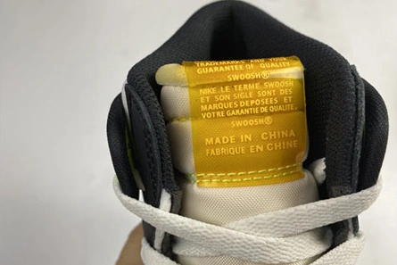 Accessible luxury Durable 8004 Air Jordan 1 High OG “University Gold” 555088-118
