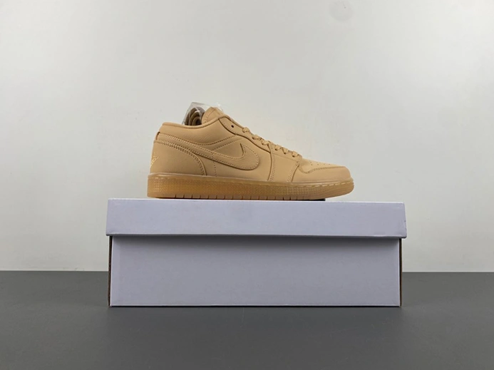 Value-driven EasyMatch 695 Jordan 1 Low SE Sand (Women's)  FZ3972-294