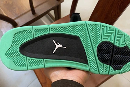 Reproduction EasyMatch 925 Jordan 4 Retro Green Glow  308497-033