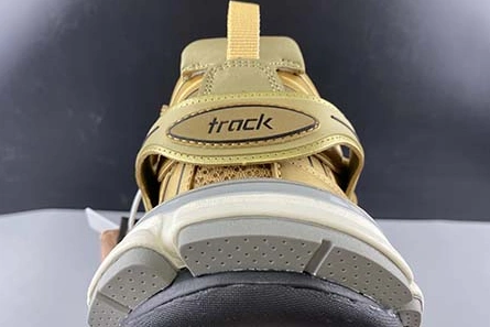 Elegant 5733 BALENCIAGA TRACK SNEAKER METAL LIC MESH WASHED GOLD 542023 W2CD1 8000