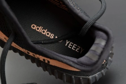 Mirror Elegant 7229 adidas Yeezy Boost 350 V2 Black Copper BY1605