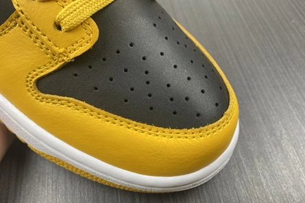 Cost-effective Elegant 7654 Nike Dunk Low Takes on a Familiar “Goldenrod” Colorwa DD1391-004