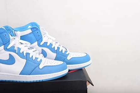 Fashionable 4741 Air Jordan 1 Retro High OG “UNC” 555088-117