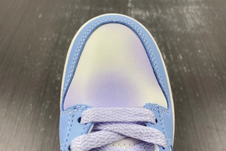 Clearance-priced Fashionable 9255 Nike Dunk Low Blue Airbrush Canvas (Women's)  FN0323-400