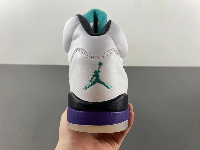 Designer inspired Fashionable 9837 Jordan 5 Retro Grape  136027-108