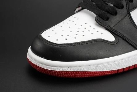 High-tier replica Flexible 2423 Jordan 1 Retro Black Toe 555088-125