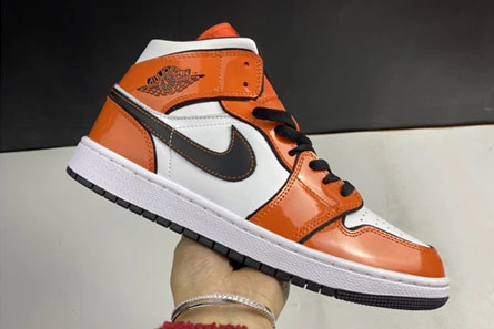 Pricetag-smart Flexible 5827 Air Jordan 1 Mid “Turf Orange” DD6834-802