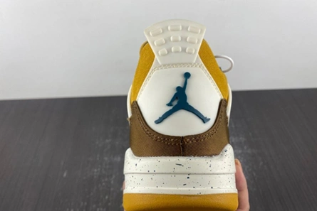 Non-authentic version Functional 3096 Air Jordan 4 GS  Cacao Wow FB2214-200