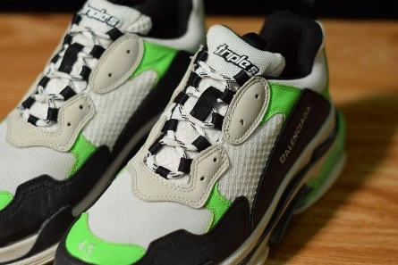 Clearance-priced GoodFit 1018 BALENCIAGA TRIPLE S 483513-W06E1