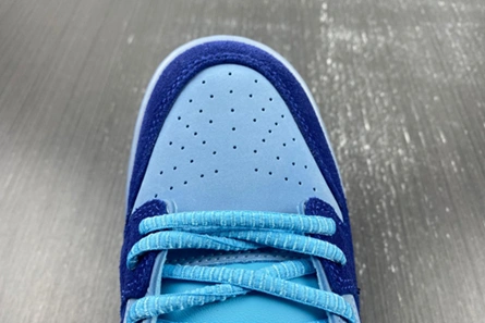 Deal-worthy HighQuality 2702 Run The Jewels x Nike SB Dunk Low  DO9404-400