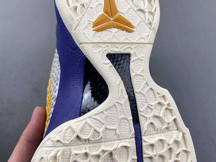 Low-cost HighQuality 7008 Nike Kobe 6 Lakers Home  429659-104