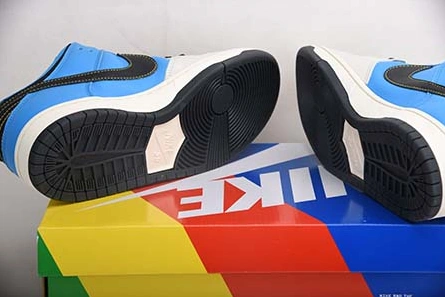 Instant Skateboard x Nike SB Dunk Low CZ5128-400 Reliable 7317