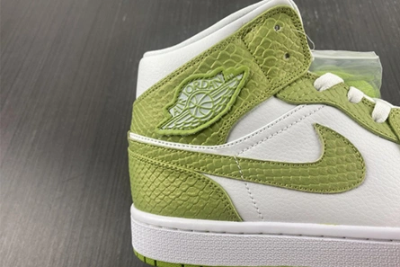 Everyday-priced Jordan 1 Mid Green Python DV2959-113 Versatile 6799