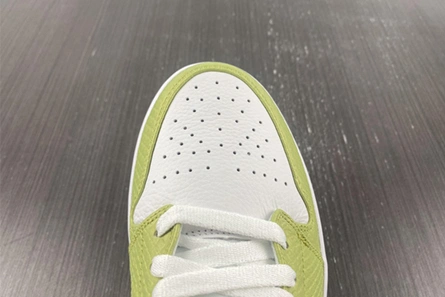 Everyday-priced Jordan 1 Mid Green Python DV2959-113 Versatile 6799