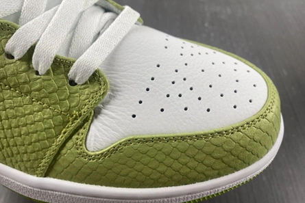 Everyday-priced Jordan 1 Mid Green Python DV2959-113 Versatile 6799