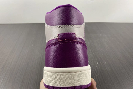 Modestly priced Jordan 1 Mid Magenta BQ6472-501 Minimalist 917
