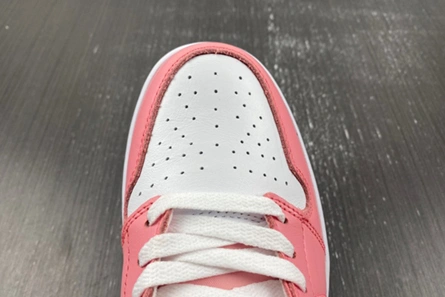 Non-authentic version Jordan 1 Mid Valentine's Day (2023)  DQ8423-616 Functional 8654