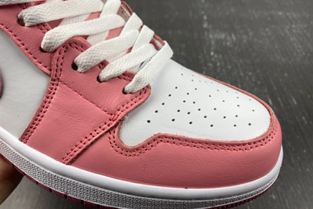 Non-authentic version Jordan 1 Mid Valentine's Day (2023)  DQ8423-616 Functional 8654